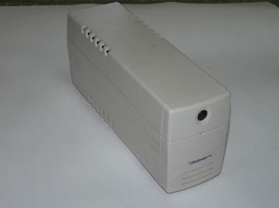Лот: 5704082. Фото: 1. ИБП Ippon Back Power Pro 400-700. ИБП, аккумуляторы для ИБП