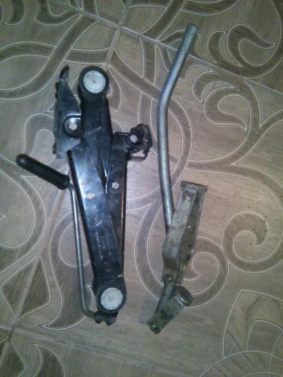 Лот: 8211511. Фото: 1. Домкрат 2110. Домкраты