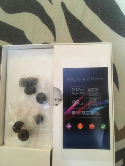 Лот: 10687365. Фото: 1. Xperia z1 compact. Смартфоны