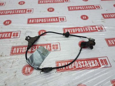 Лот: 20902300. Фото: 1. Датчик abs Toyota Crown GS151... Кузов