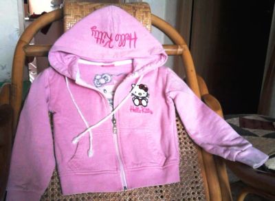Лот: 3074636. Фото: 1. Костюм Hello Kitty теплый костюм... Спортивная одежда