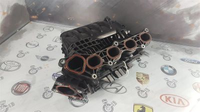 Лот: 23591633. Фото: 1. Коллектор впускной Honda Stream... Двигатель и элементы двигателя