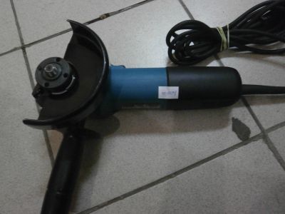 Лот: 12444609. Фото: 1. УШМ Makita 9558HN (2010-04). Электроинструмент