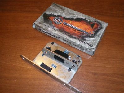 Лот: 3954323. Фото: 1. Защёлка магнитная Zambrotto MAC7050-SN... Фурнитура, комплектующие