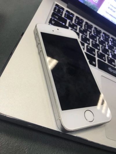 Лот: 10882835. Фото: 1. iPhone 5s32gb. Смартфоны