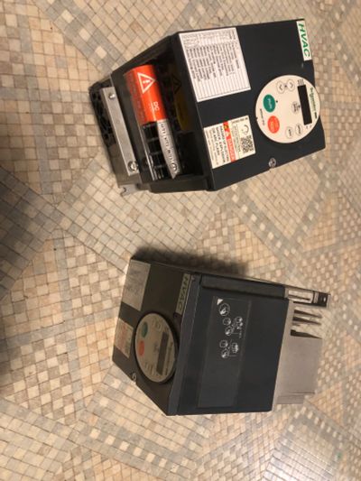Лот: 24786917. Фото: 1. Schneider ATV212HU15N4 Преобразователь... Магнитные пускатели, контакторы, реле
