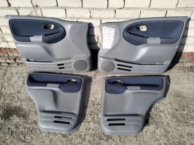 Лот: 21402592. Фото: 1. обшивка двери Suzuki Escudo TL52W. Кузов