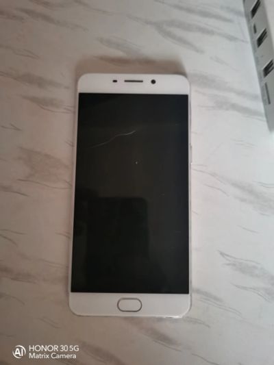 Лот: 19563350. Фото: 1. Телефон oppo. Кнопочные мобильные телефоны