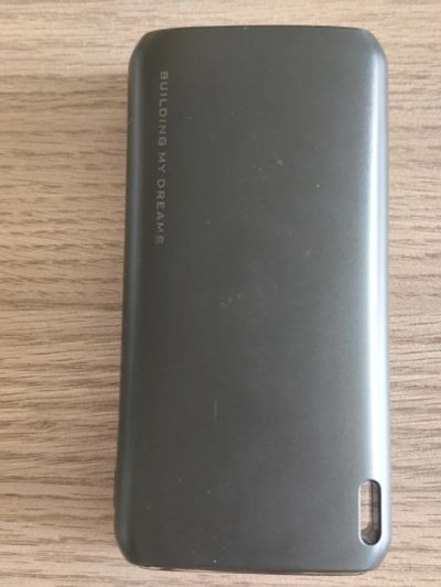 Лот: 25270243. Фото: 1. Powerbank / внешний аккумулятор... Внешние, портативные аккумуляторы для смартфонов (Power bank)