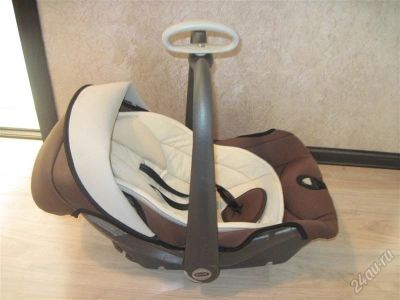 Лот: 3780513. Фото: 1. Автомобильное кресло Roan Babies... Детские автокресла
