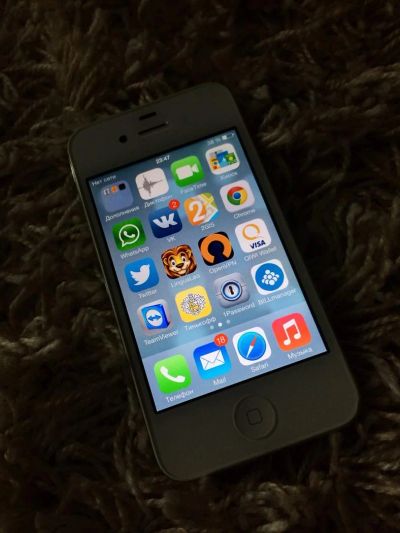 Лот: 3432020. Фото: 1. iPhone 4S 32 ГБ (белый). Смартфоны