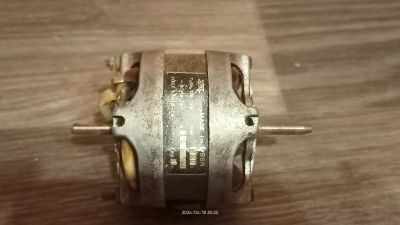 Лот: 21981783. Фото: 1. Двигатель от тепловой завесы. Запчасти