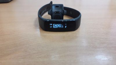 Лот: 12463515. Фото: 1. Фитнес-браслет Huawei Honor Band... Браслеты