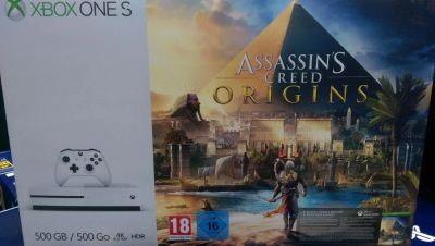 Лот: 10980143. Фото: 1. X Box One S 500Gb + Assasins creed. Игровые приставки, консоли