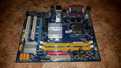 Лот: 6174826. Фото: 1. Материнская плата Gigabyte GA-945GCM-S2C... Материнские платы
