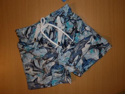 Лот: 3728733. Фото: 1. шорты (с акулами). Платья, сарафаны