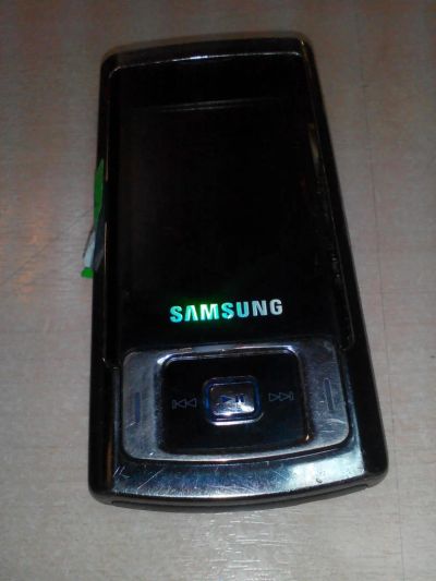 Лот: 8009747. Фото: 1. №181 . Телефон Samsung J770... Кнопочные мобильные телефоны