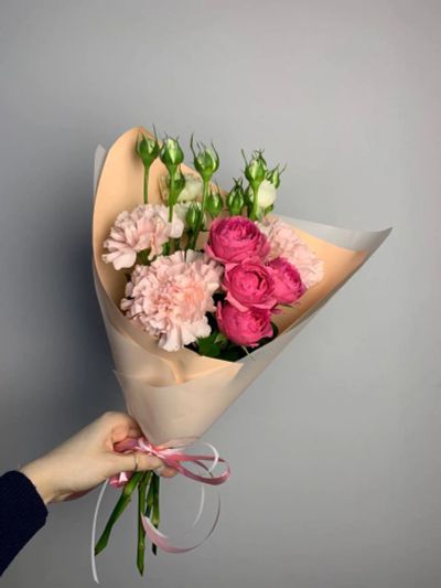 Лот: 25801818. Фото: 1. 1. Букет-комплимент сборный с... Свежие цветы