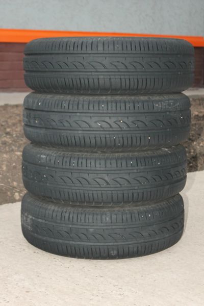 Лот: 25348474. Фото: 1. Шины Pirelli Formula Energy 175-65... Шины на дисках