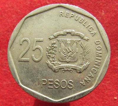 Лот: 15395902. Фото: 1. Доминикана 25 песо, 2005г. Остальные страны