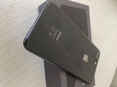 Лот: 16865583. Фото: 1. iPhone 8plus 64gb. Смартфоны