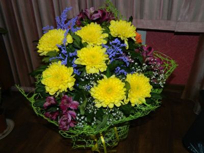 Лот: 4405857. Фото: 1. букет из крупной хризантемы. Свежие цветы