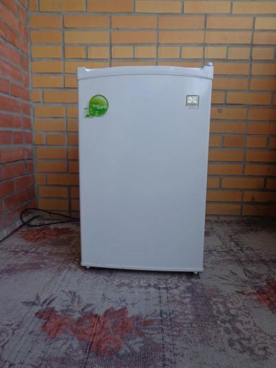 Лот: 4256276. Фото: 1. Холодильник Daewoo Electronics... Холодильники, морозильные камеры