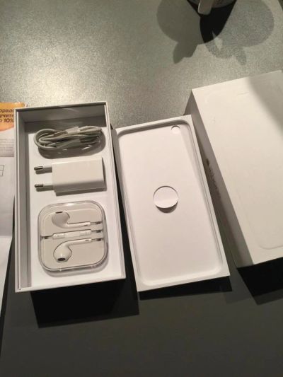 Лот: 8584614. Фото: 1. Iphone 6 plus gold 64gb Продам. Смартфоны