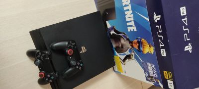Лот: 16090938. Фото: 1. PS 4 pro. Чехлы, обложки
