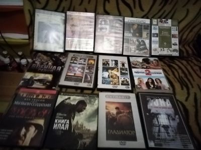 Лот: 25719901. Фото: 1. 13 DVD дисков с фильмами(одним... Видеозаписи, фильмы