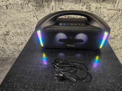 Лот: 25040086. Фото: 1. Портативная bluetooth колонка... Портативные, беспроводные колонки