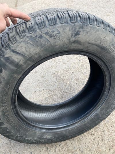 Лот: 20994353. Фото: 1. 4 зимние шины pirelli R16 215x65. Шины
