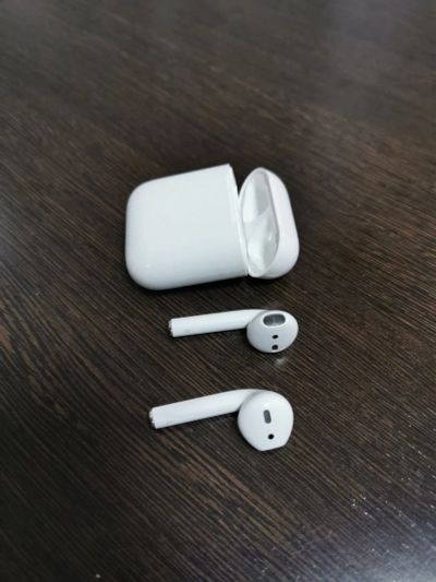 Лот: 15569400. Фото: 1. Наушники Apple AirPods. Наушники, гарнитуры