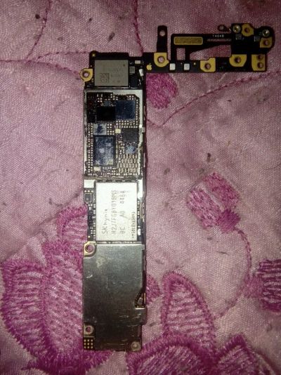 Лот: 12535351. Фото: 1. Плата iphone 6 64gb без touch... Микросхемы и платы