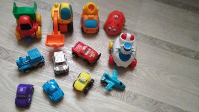 Лот: 10476203. Фото: 1. Игрушки/ машинки/машина. Машины и техника