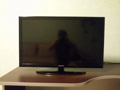 Лот: 5045237. Фото: 1. Led телевизор Samsung 32D400... Телевизоры