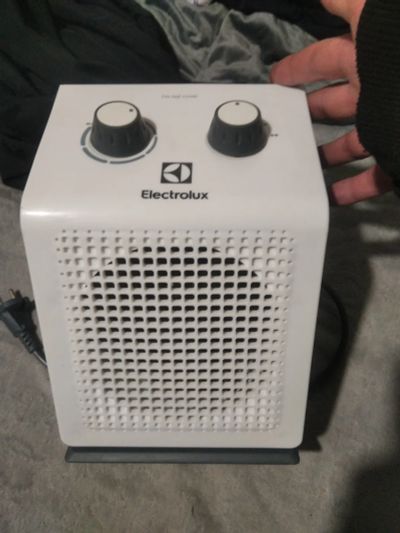 Лот: 25850726. Фото: 1. Электровентилятор Electrolux. Остальная техника