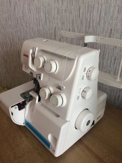 Лот: 11769683. Фото: 1. Оверлок Janome T-34. Швейная, вязальная