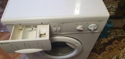 Лот: 21008969. Фото: 1. Стиральная машина indesit. Стиральные машины