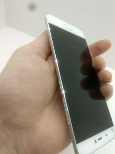 Лот: 15227943. Фото: 1. Xiaomi mi5. Смартфоны