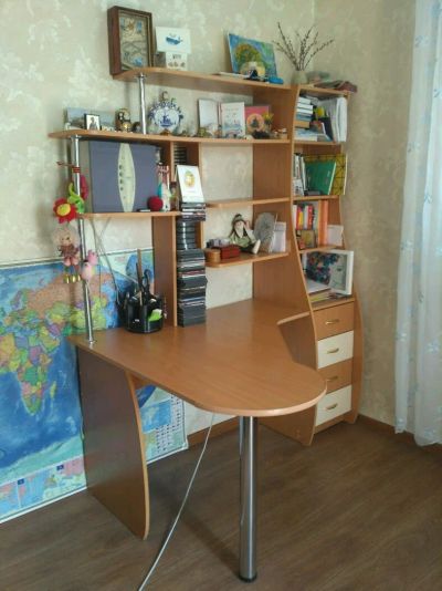 Лот: 12029502. Фото: 1. Стол компьютерный угловой большой. Компьютерные и письменные столы