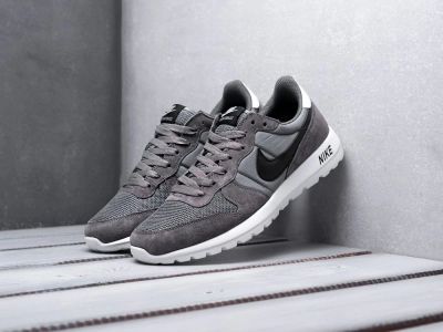 Лот: 12198819. Фото: 1. Кроссовки Nike Internationalist... Кеды, кроссовки, слипоны