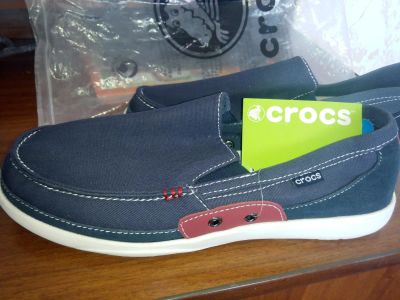 Лот: 9695815. Фото: 1. crocs. Кеды, кроссовки, слипоны
