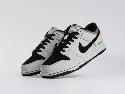 Лот: 24976031. Фото: 1. Кроссовки Nike SB Dunk Low. Кеды, кроссовки, слипоны
