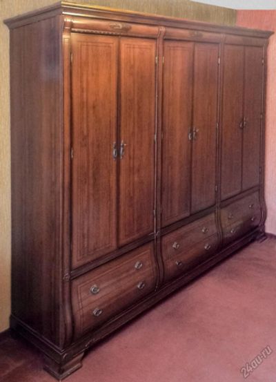 Лот: 5571264. Фото: 1. Испанский шкаф. Шкафы, шкафы-купе