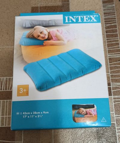 Лот: 17410089. Фото: 1. подушка intex. Спальные мешки, надувные кровати, коврики туристические