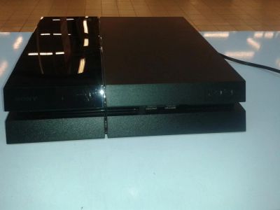 Лот: 6494844. Фото: 1. Продам PS4 c 2-мя джойстиками... Игровые приставки, консоли