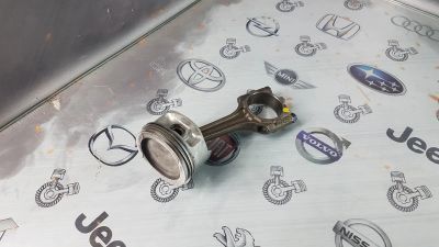 Лот: 24406682. Фото: 1. Поршень с шатуном Volkswagen Beetle... Двигатель и элементы двигателя