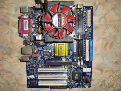 Лот: 480383. Фото: 1. faxconn 661m03c-mx-6l + celeron... Материнские платы
