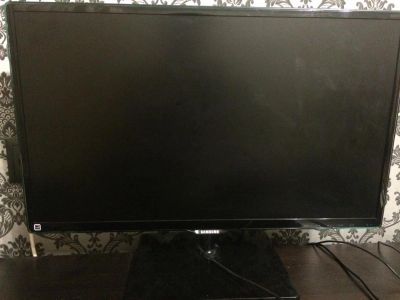 Лот: 7009362. Фото: 1. Продам монитор Samsung S24D390. ЖК-мониторы
